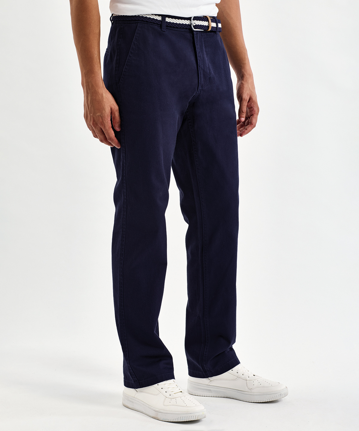 AQ050_LS00_2025.jpg Men's Classic fit chinos - Image 1