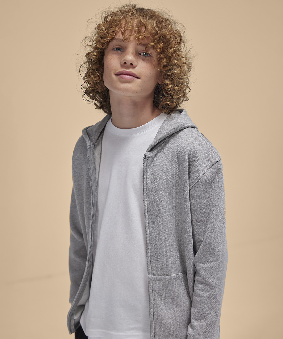 B432B_LS00_2025.jpg B&C ID.334 zip hoodie /kids - Image 1