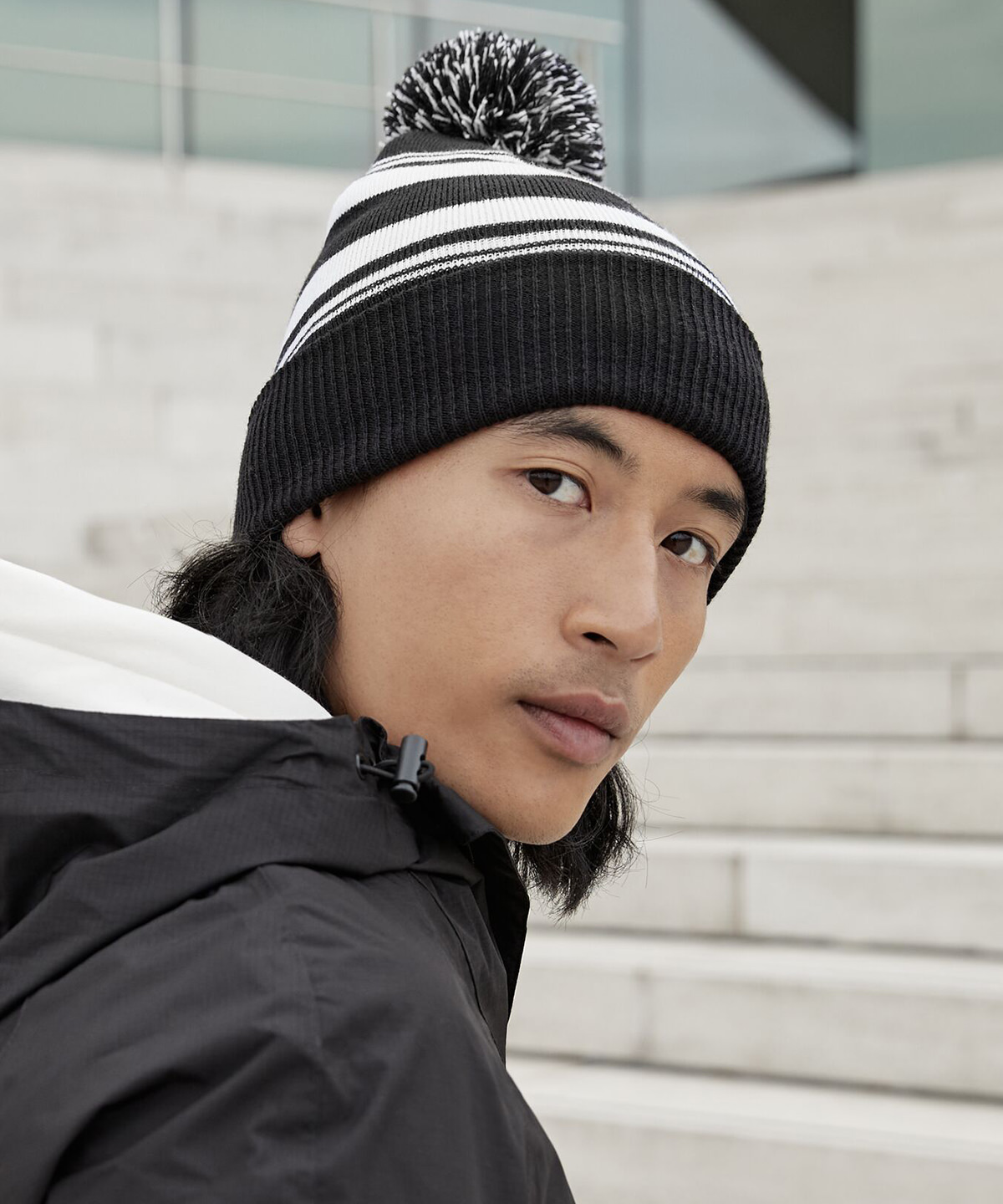 B473R_LS00_2025.jpg Striped fan beanie - Image 1