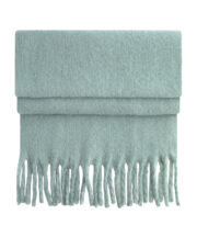 Fluffy scarf - Image 3