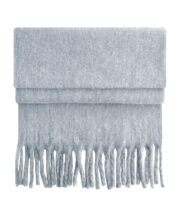 Fluffy scarf - Image 4