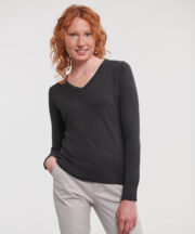 Women's v-neck knitted sweater