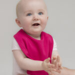 Plain and contrast bib
