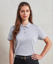 Women's performance chino shorts