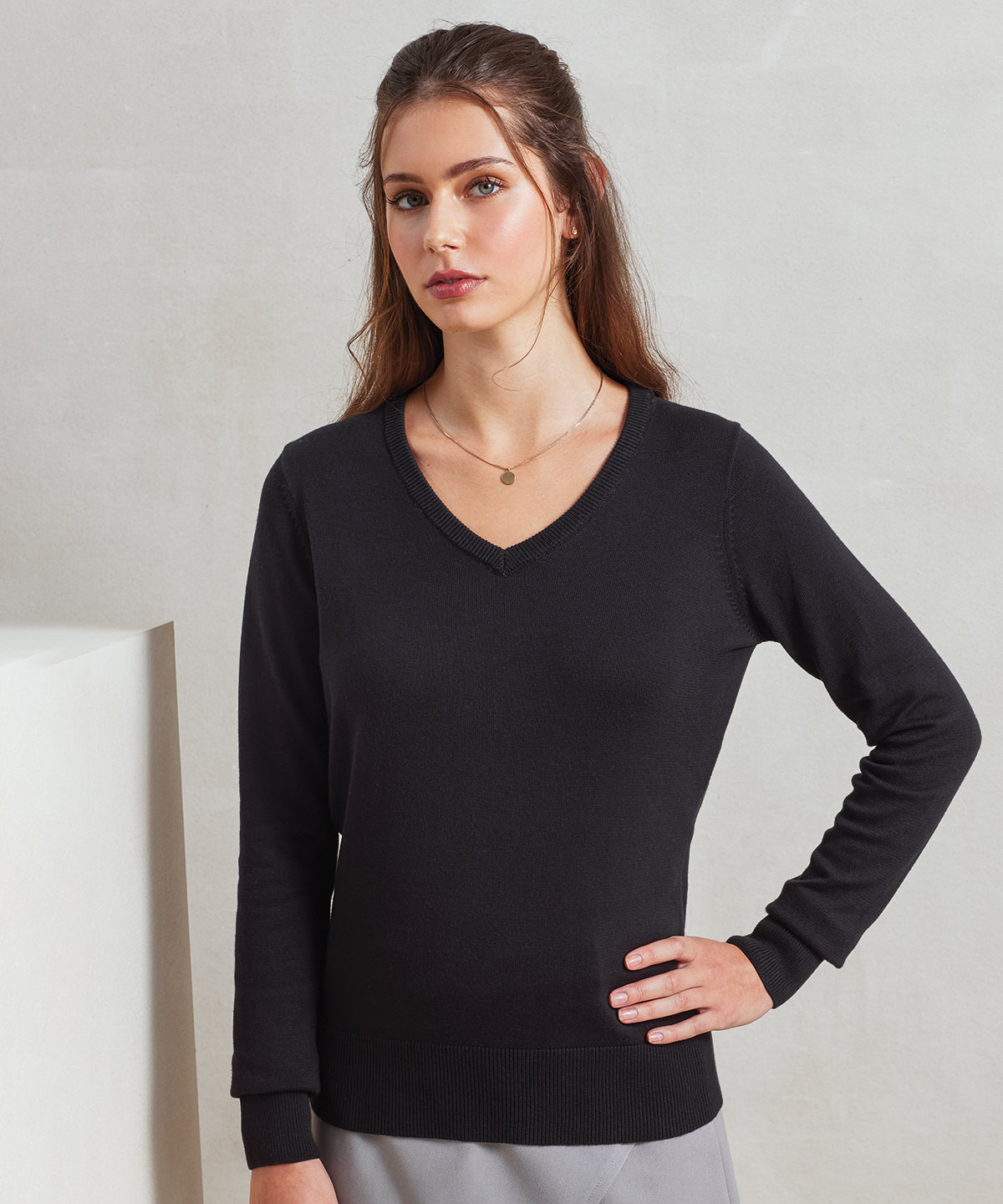 PR696_LS00_2025.jpg Women's v-neck knitted sweater - Image 1