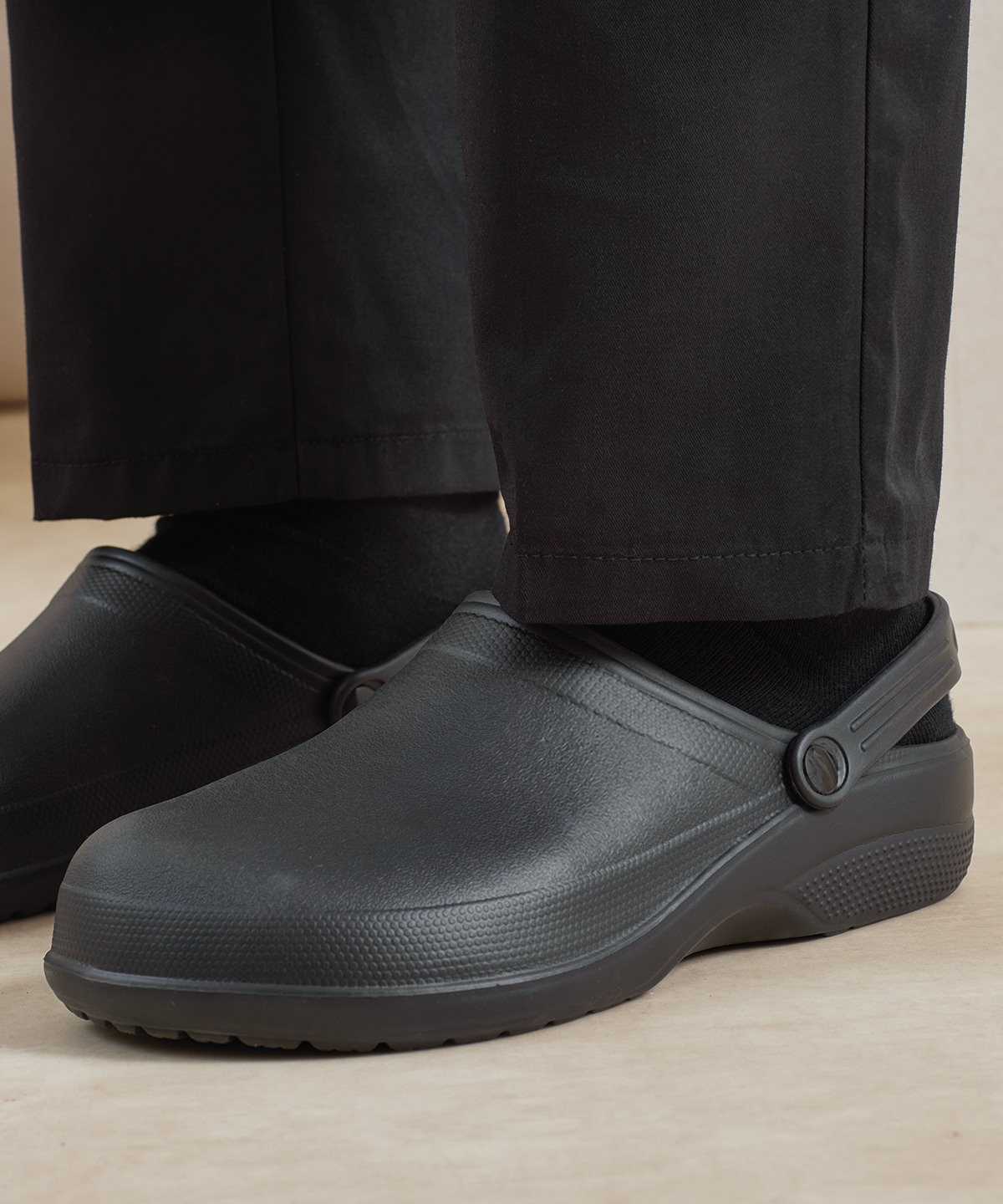 PR910_LS00_2025.jpg Chef's non-slip Anchor clogs - Image 1